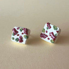 Load image into Gallery viewer, Tiny Tiny Large Omelette