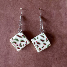 Load image into Gallery viewer, Tiny Large Omelette