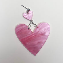 Load image into Gallery viewer, ᥫ᭡ Pink Heart - Large on studs