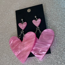 Load image into Gallery viewer, ᥫ᭡ Pink Heart - Large on studs