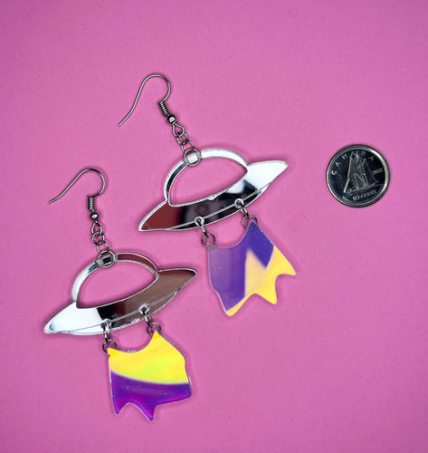 .× alien abduction ×.